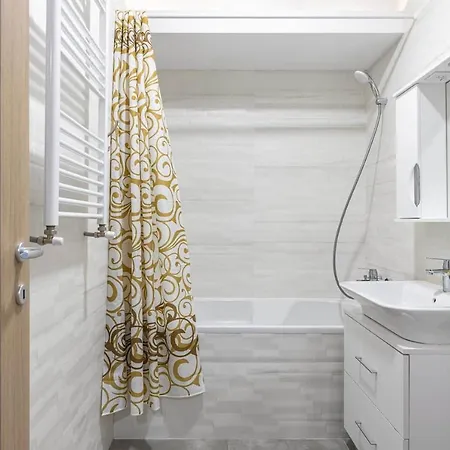 Cozy Studio With Netflix And Private Parking